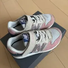 New Balance スニーカー グレー/ピンク