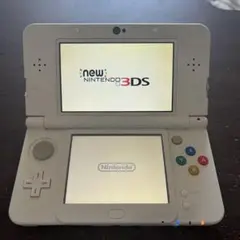 newNintendo3DS ホワイト(きせかえプレート装着済)