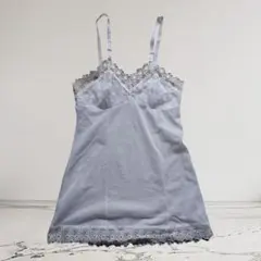 レース付きホワイトキャミソール