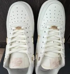 Nike Women's Air Force 1 '07 LX