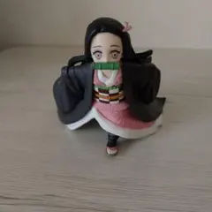 禰豆子 フィギュア 蹴り上げポーズ - メルカリ