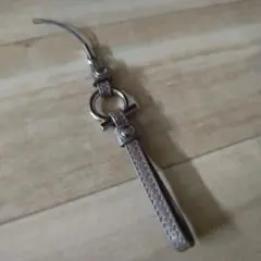 Salvatore Ferragamo　スマホストラップ