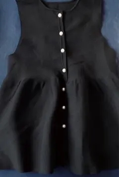 coca パールボタン　ペプラムニットベスト