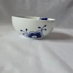 2026年最新】ロイヤルコペンハーゲン ブルーフルーテッド メガ 15cm