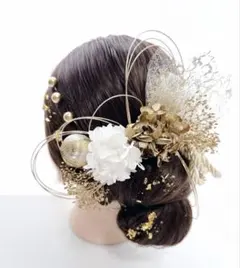 no.5545 成人式髪飾り　成人式　髪飾り　ヘアアクセ　ゴールド　金箔　紐のサムネイル
