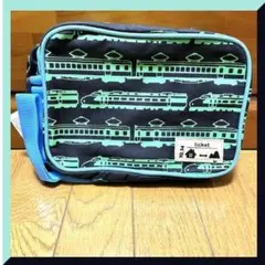 Item thumbnail for item f37ed8fd-94c3-4e52-89f8-6409f3d2b800