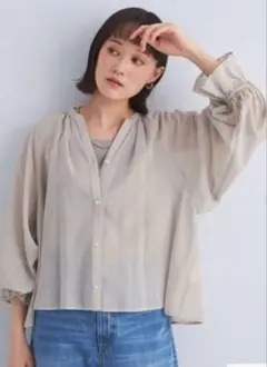 値下げしました！新品未使用　シアーギャザーブラウス　グリーンレーベルリラクシング