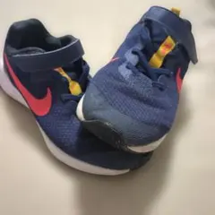 Nike ネイビー レッド スニーカー　20.5cm