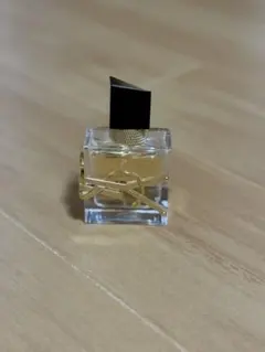 YSL 香水　リブレ　オーデパルファム