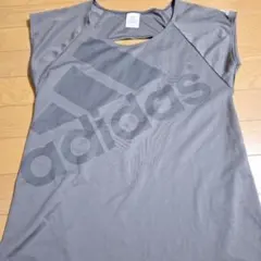 adidas グレー 半袖Tシャツ M
