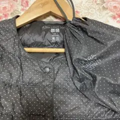 美品UNIQLO 収納袋付きウルトラライトダウンジャケット