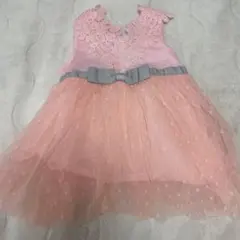 ピンクのレース付きドレス　90