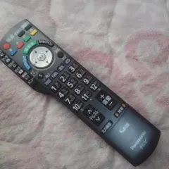VNo.304　パナソニック　テレビリモコン(N2QBYB000001)