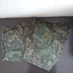 未使用　ロシア軍　サイズL　上下セット　帽子付き　デジタルフローラ　迷彩服のサムネイル