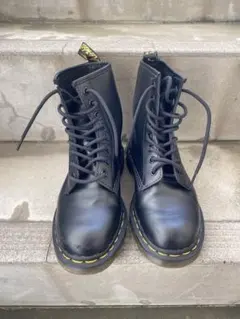 ドクターマーチン　8ホール