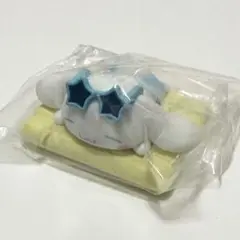 サンリオキャラクターズみんなでプールフィギュア　シナモロール