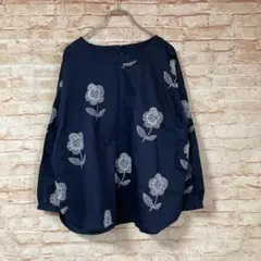 ルフ LUEUF シャツ ブラウス カットソー 花柄刺繍 長袖 紺色