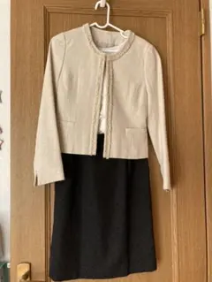 スーツ ワンピース セレモニー　ノーカラージャケット　Sサイズ　セットアップ