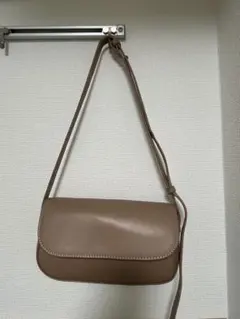 美品 ブラウン ショルダーバッグ