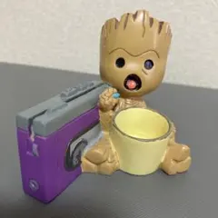 グルート カップ付きフィギュア