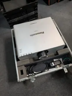 希少⭐️ Tricaster Mini R2 SDI モデル 美品中古 動作確認済 - メルカリ