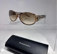 BURBERRY バーバリー レディース サングラス 上品デザイン　ケース付きのサムネイル
