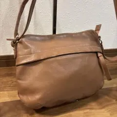 【美品】ズッケロフェラート レザー 本革製 ショルダーバッグ