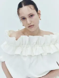 2025年最新】ローブブラン ブラウスの人気アイテム - メルカリ