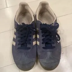 adidas ネイビー スニーカー ガゼル