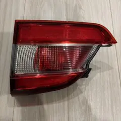 テールランプ 84251VA000 赤/クリア 車名 レボーグのサムネイル