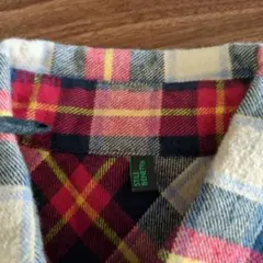 ベネトン　長袖シャツ