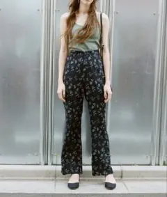 マウジー MOUSSY フラワープリントフレアパンツ 花柄 総柄 ブラック Sのサムネイル