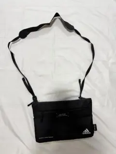 新品 adidas サコッシュ ブラック IM5211