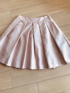 美品 アベニールエトワール プリーツスカート フレアスカートのサムネイル