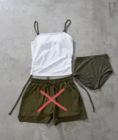 新品　シャーリングサイドリボンストライプ水着