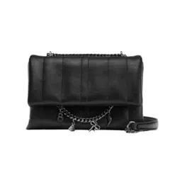 ZARA キルティング チャーム付きクロスボディバッグ