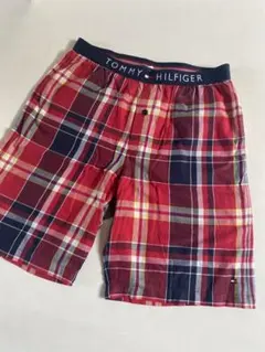 新品TOMMY HILFIGER チェック柄　ハーフパンツMサイズ　夏モデルのサムネイル