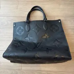 ブラック トートバッグ