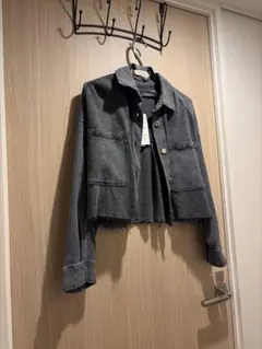 グレー クロップドデニムジャケット