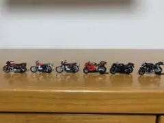k*4様 バイク ミニチュアフィギュア 6台セット