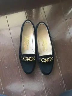 Salvatore Ferragamo フェラガモ　黒スエードローファー