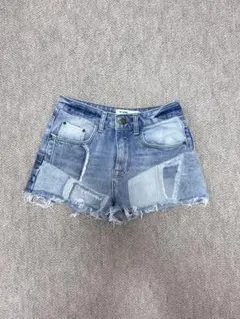 ZARA TRF DENIM ショートパンツ パッチワーク風のサムネイル