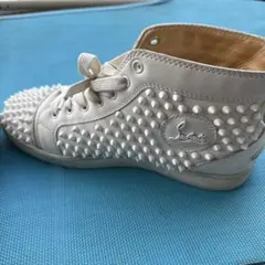 Christian Louboutin スタッズ スニーカーのサムネイル