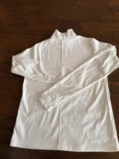 サムホール付　ホワイト ハイネック 長袖Tシャツ