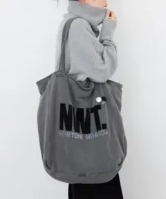 ドゥーズィエムクラス NEWTONEトートバッグのサムネイル