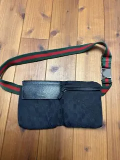 GUCCI ボディバッグ・ウエストポーチ ブラック