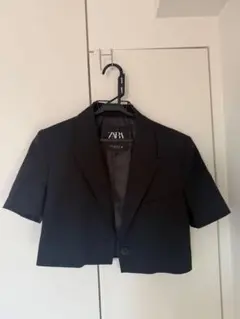 ZARA ショート丈 ジャケット ブラック XSのサムネイル