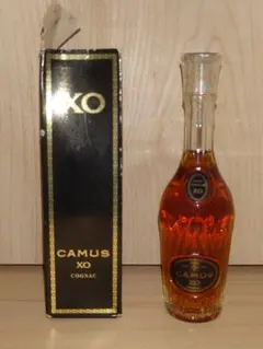 CAMUS XO カミュ コニャック ミニボトル 50ml　※箱痛み
