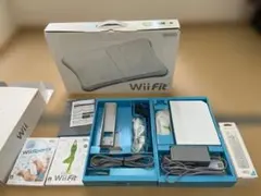 Wii本体、Wii Fitソフトとバランスボード、WiiSportsソフトセット