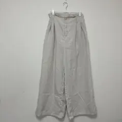 白ワイドパンツ